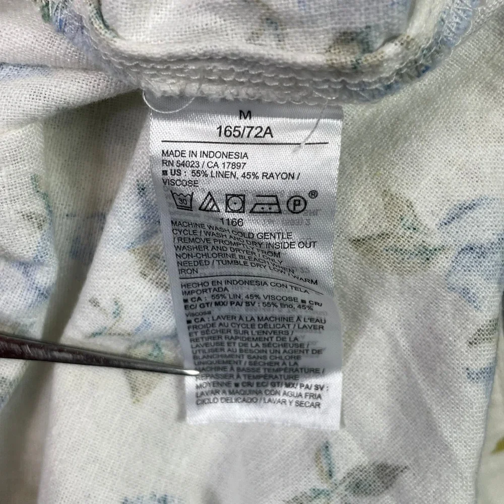 Old Navy Floral Skort Womens Medium White Blue Linen Blend Wrap Front Mini Skirt